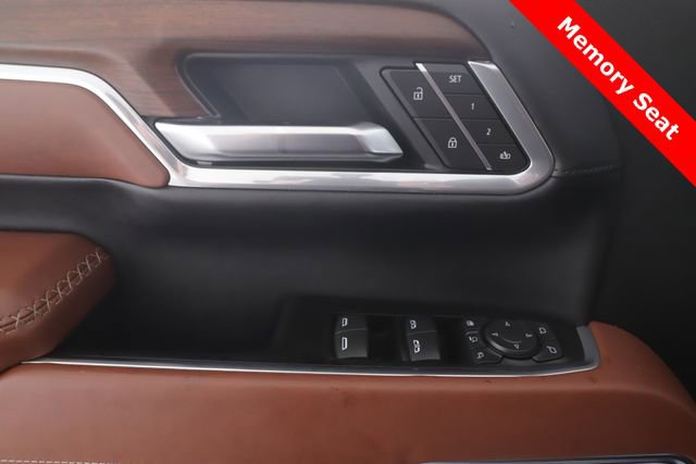 Used 2025 GMC Sierra 3500 Denali Ultimate AWD/4WD image 21