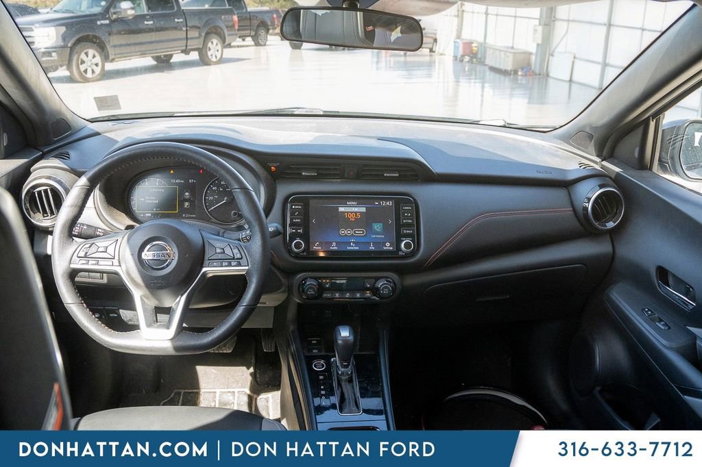 Used 2021 Nissan Kicks SR w/ SR Premium Package image 4