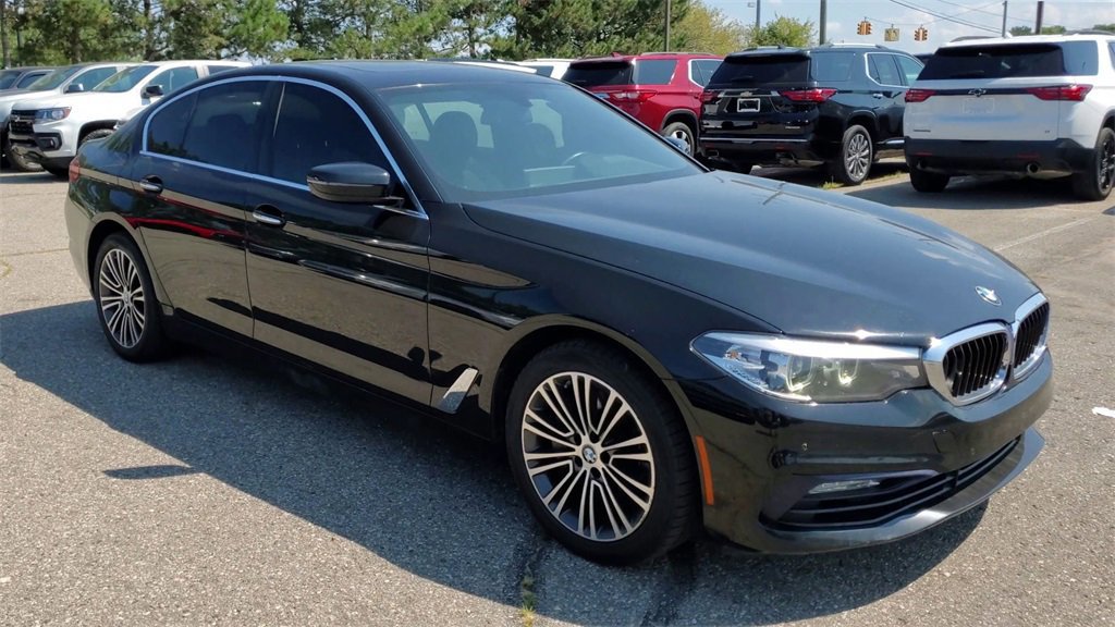 Used 2017 BMW 530i xDrive image 2