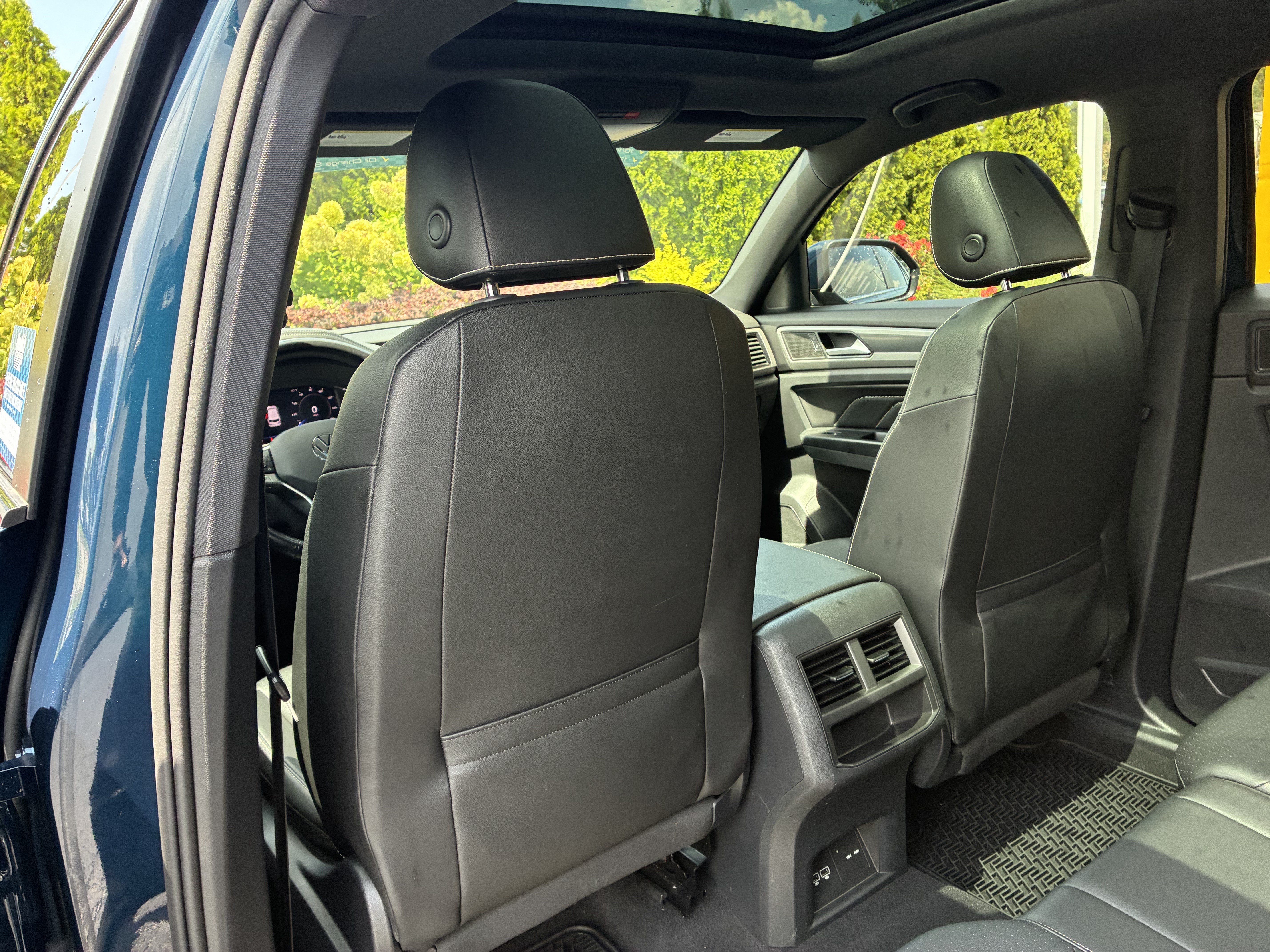 Used 2020 Volkswagen Atlas Cross Sport SEL FWD image 15