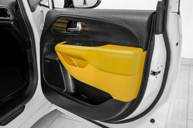 Used 2023 Chrysler Pacifica Pinnacle image 38