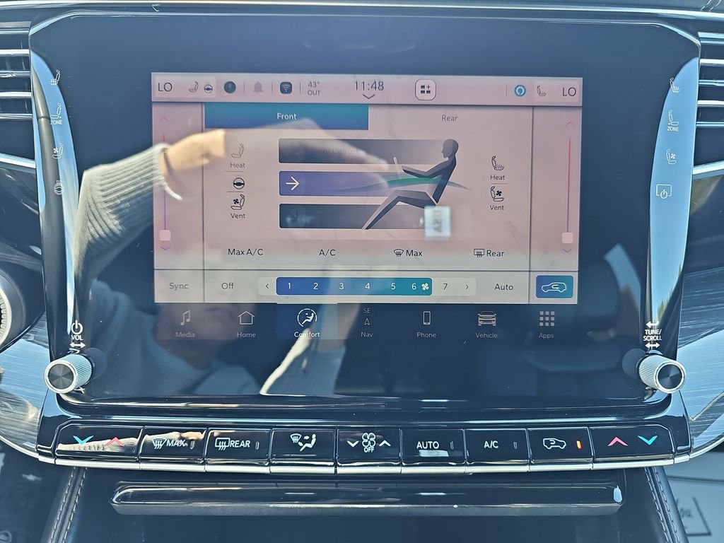 Used 2022 Jeep Wagoneer Series III w/ Premium Group I image 29