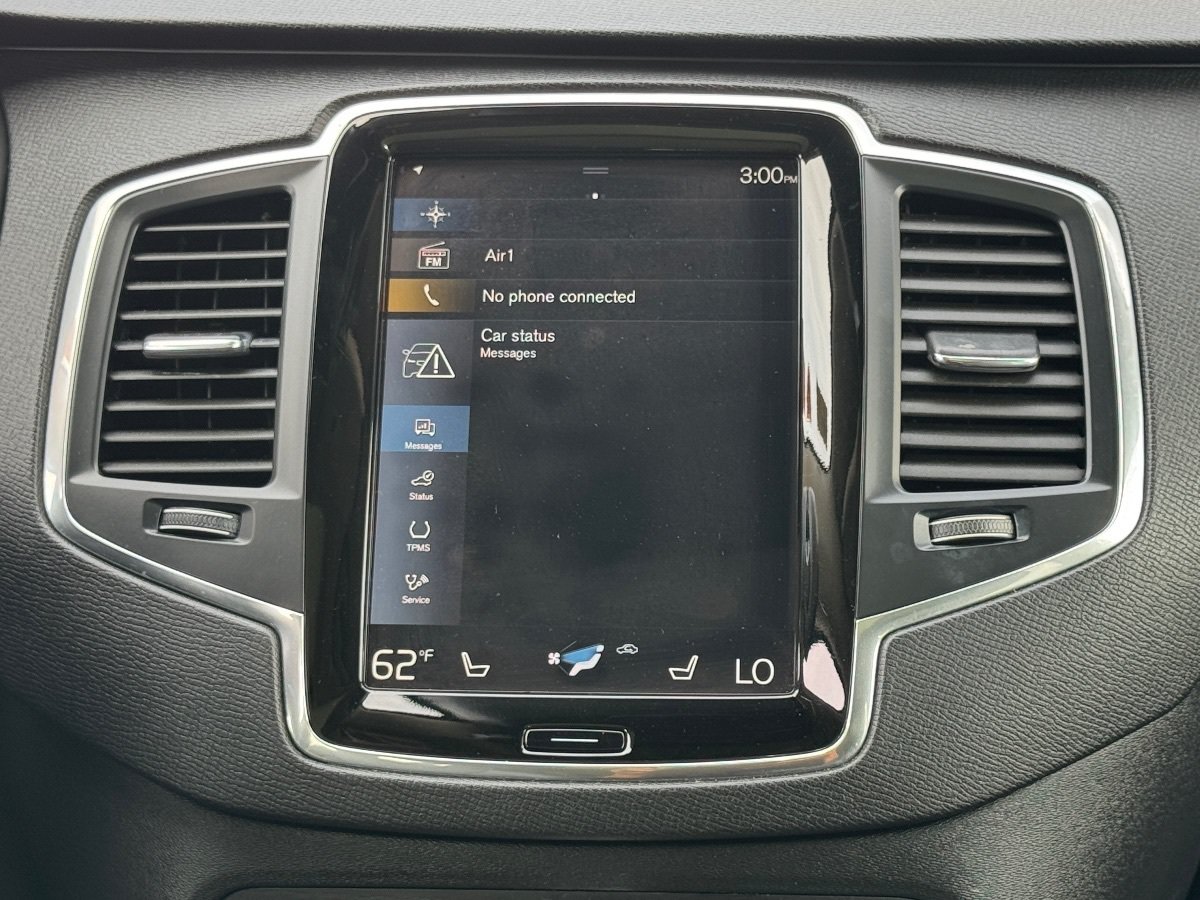 Used 2020 Volvo XC90 T5 Momentum w/ Protection Package Premier FWD image 25