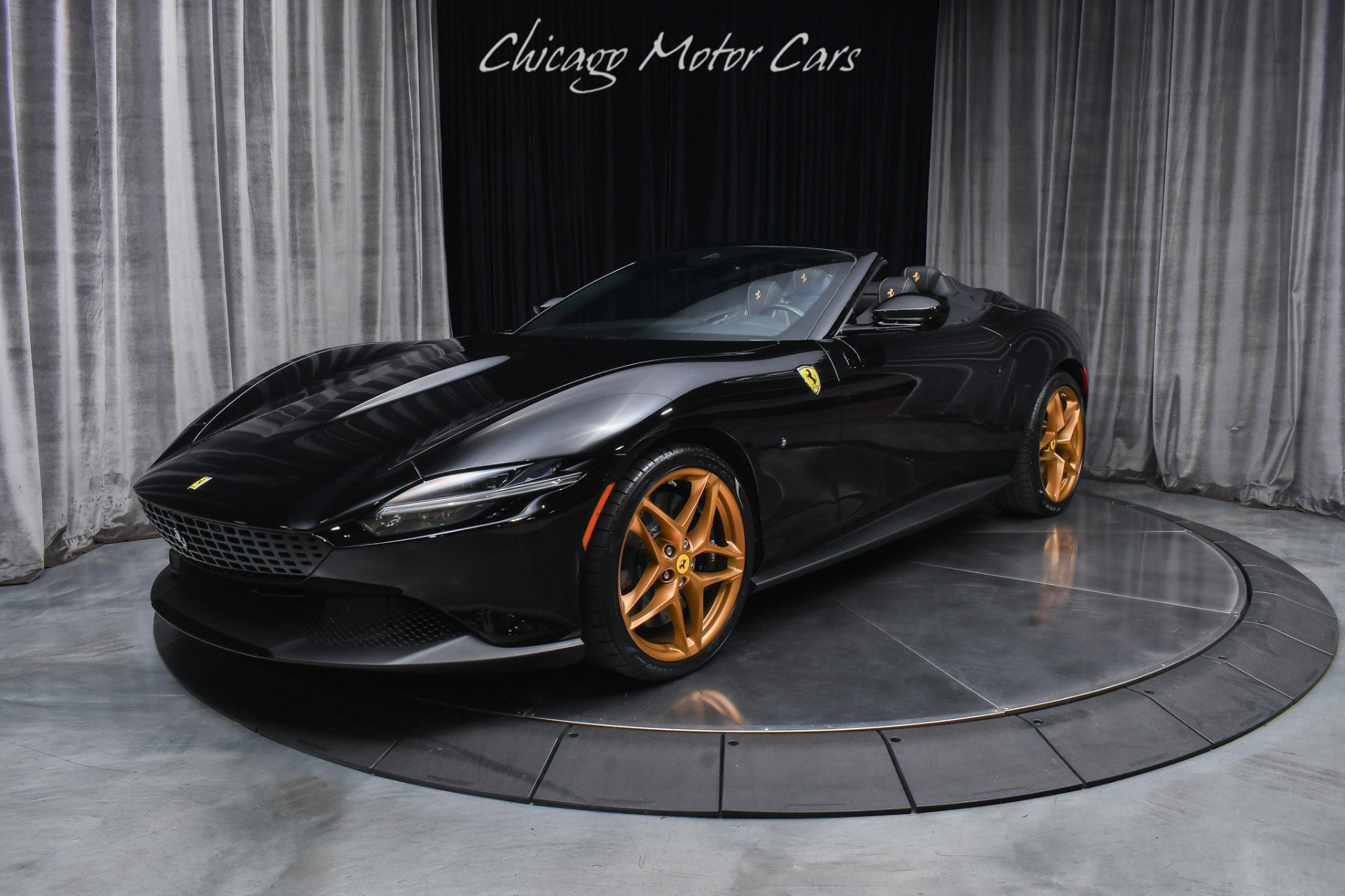 Used 2024 Ferrari Roma Spider RWD image 2