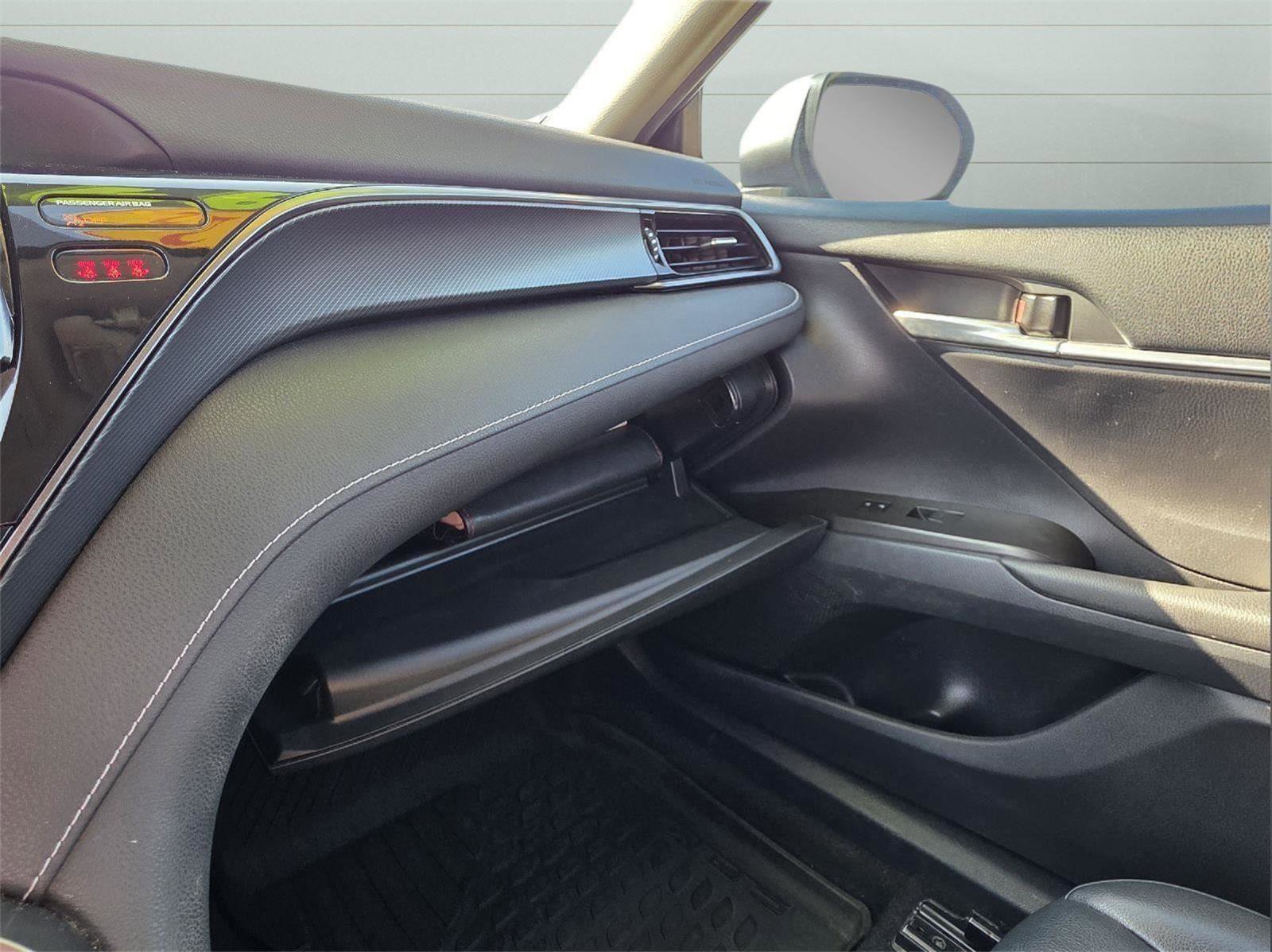 Used 2022 Toyota Camry SE image 26