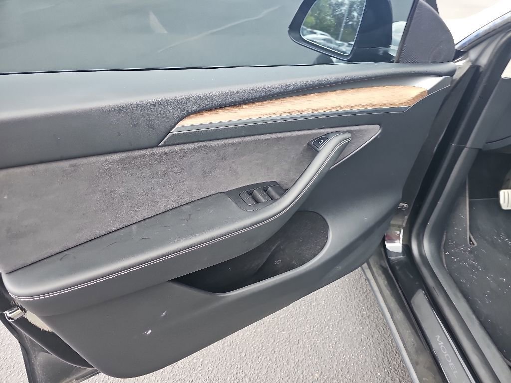 Used 2022 Tesla Model Y Performance AWD/4WD image 6