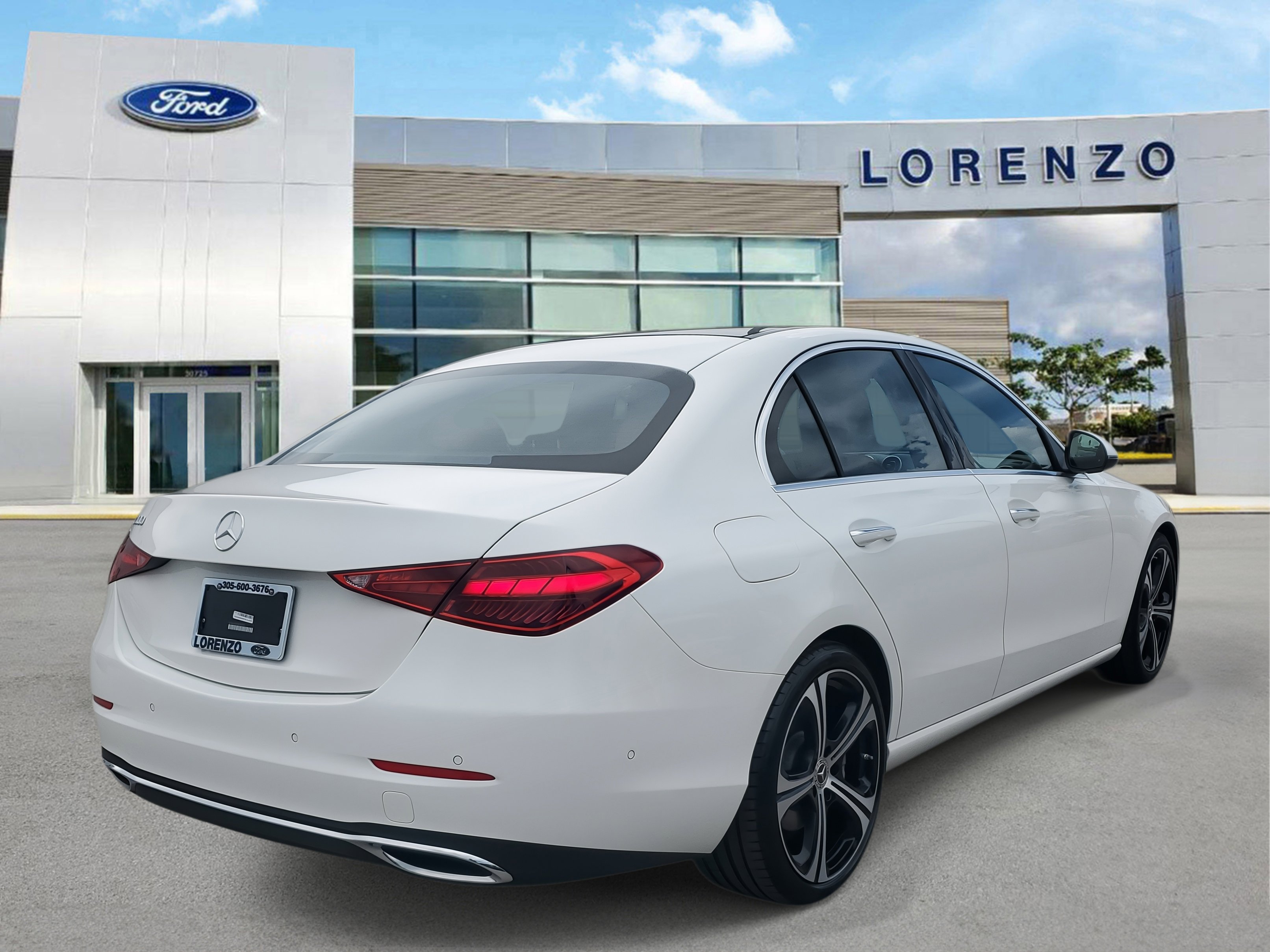 Used 2025 Mercedes-Benz C 300 Sedan image 5