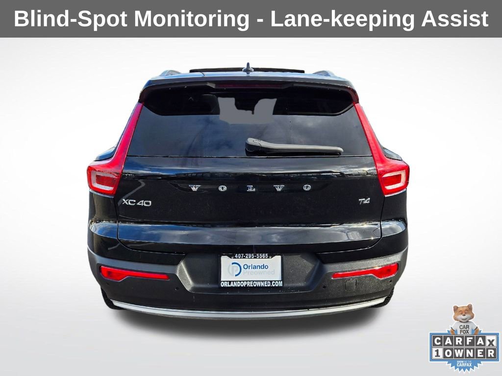 Used 2019 Volvo XC40 T4 Momentum image 7