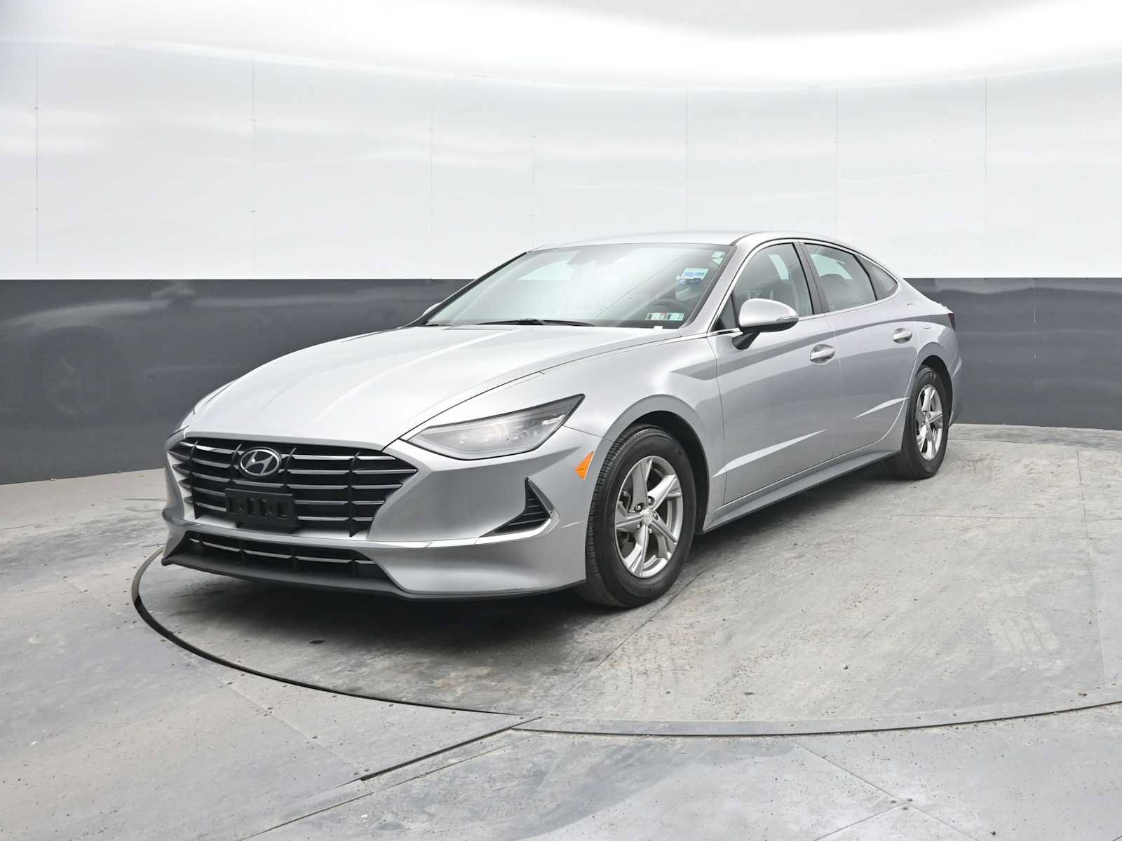 Used 2023 Hyundai Sonata SE FWD image 5