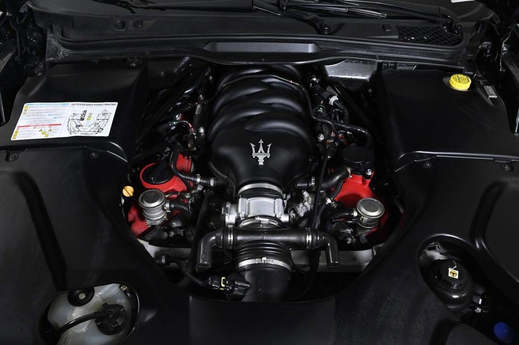 Used 2018 Maserati GranTurismo Sport RWD image 28
