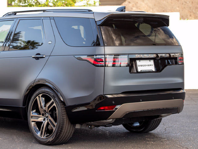 New 2026 Land Rover Discovery Limited Edition AWD/4WD image 10