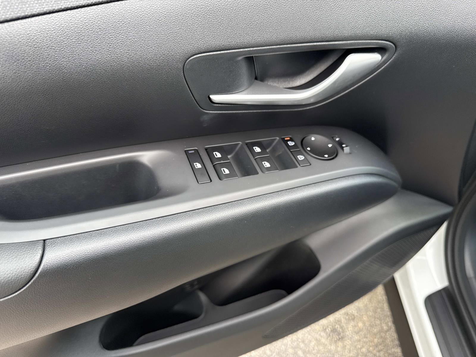 New 2025 Hyundai Tucson SEL image 18