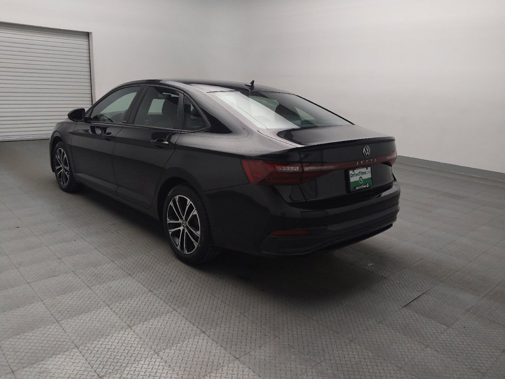 Used 2025 Volkswagen Jetta Sport image 5