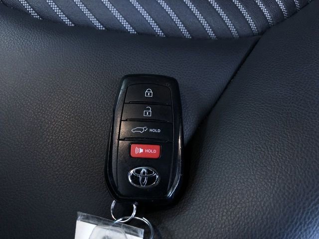 Certified 2025 Toyota Highlander XSE AWD/4WD image 31