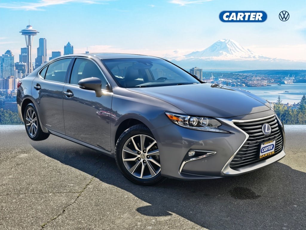 Used 2016 Lexus ES 300h w/ Navigation System Package