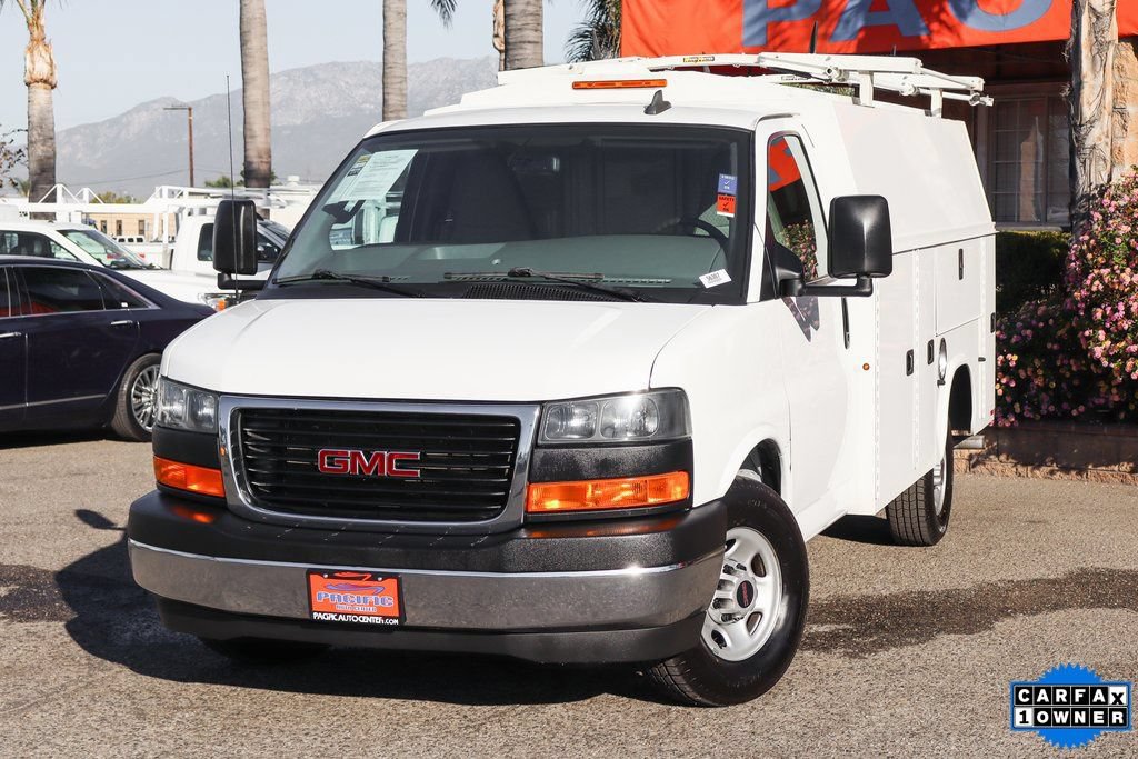 Used 2021 GMC Savana 3500 w/ Power Convenience Package RWD image 3
