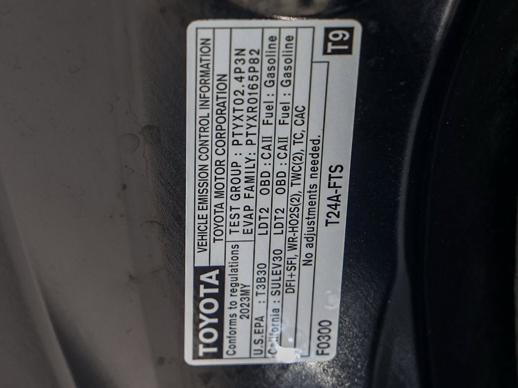 Used 2023 Toyota Highlander XLE FWD image 33
