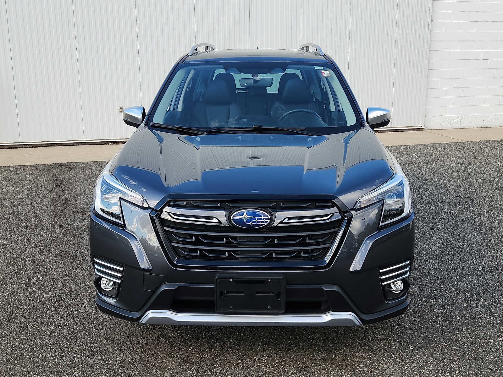 Used 2023 Subaru Forester Touring AWD/4WD image 2
