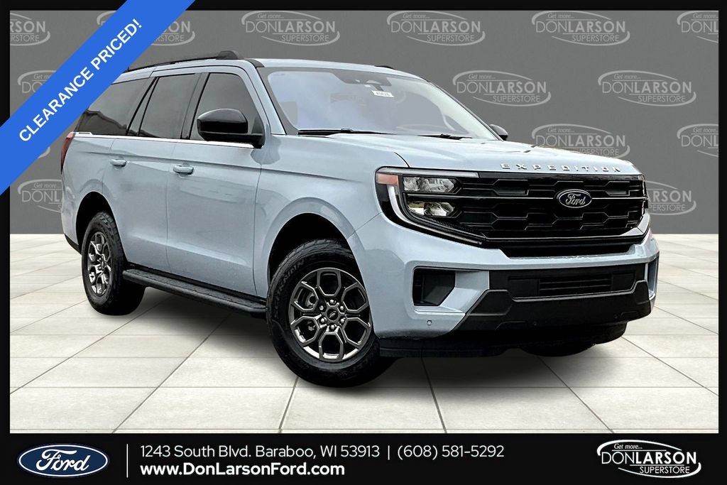 Certified 2025 Ford Expedition Active AWD/4WD image 1