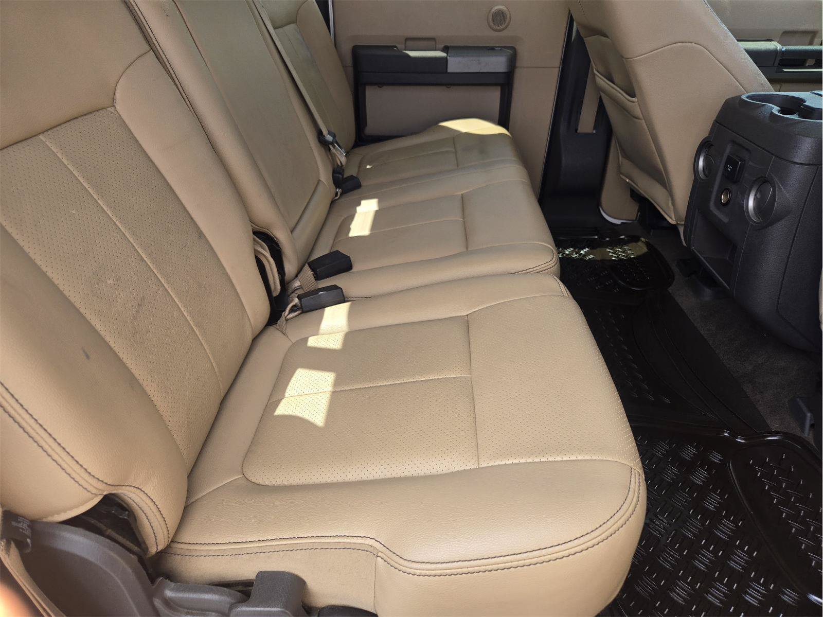 Used 2014 Ford F250 Lariat w/ Lariat Ultimate Package AWD/4WD image 31