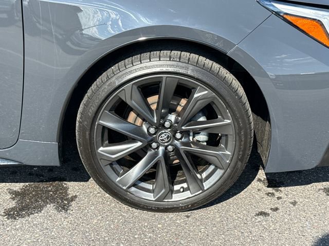 Used 2025 Toyota Corolla SE w/ SE Premium Package FWD image 11