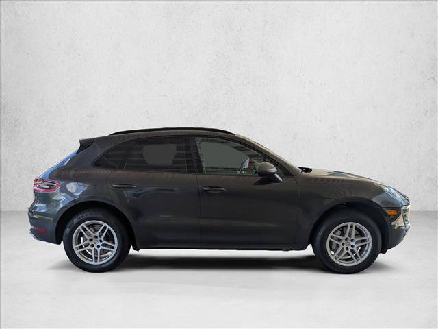 Used 2017 Porsche Macan AWD/4WD image 4