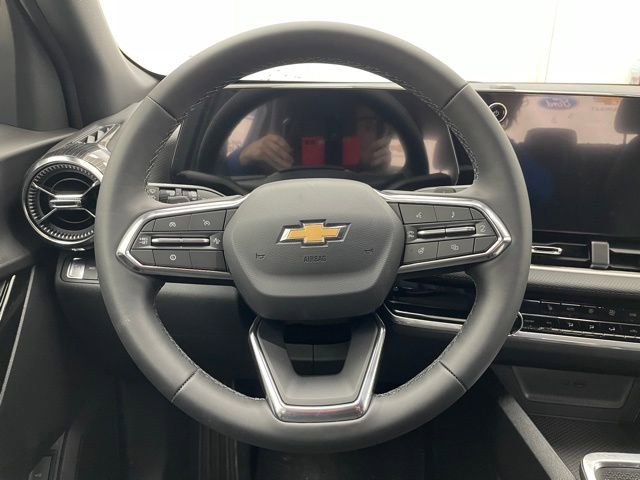 New 2026 Chevrolet Equinox LT w/ Convenience Package II AWD/4WD image 12