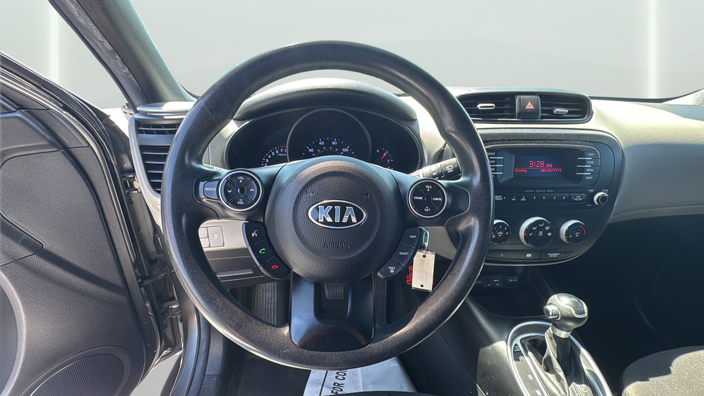 Used 2015 Kia Soul FWD image 16