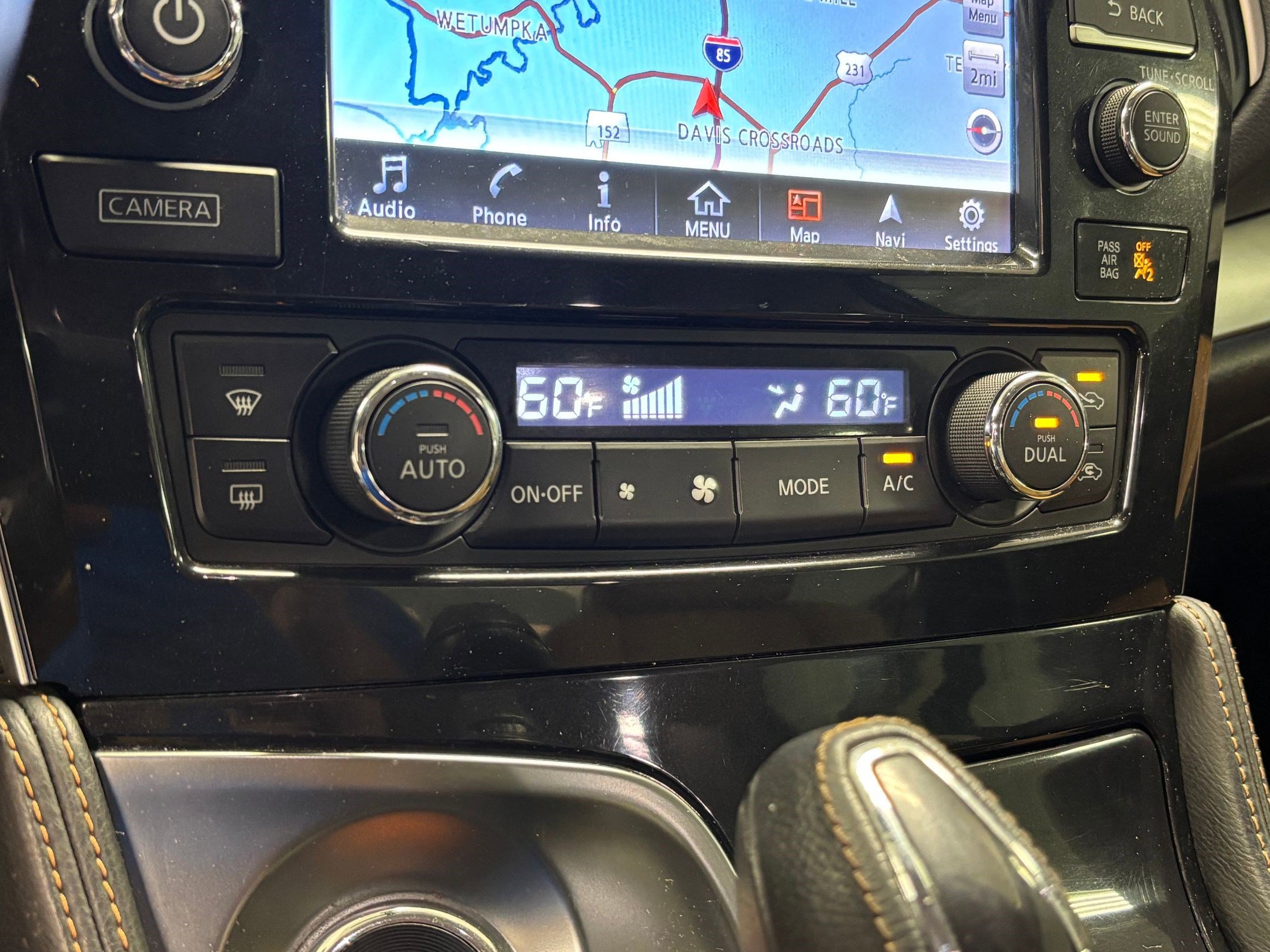 Used 2017 Nissan Maxima SR image 17