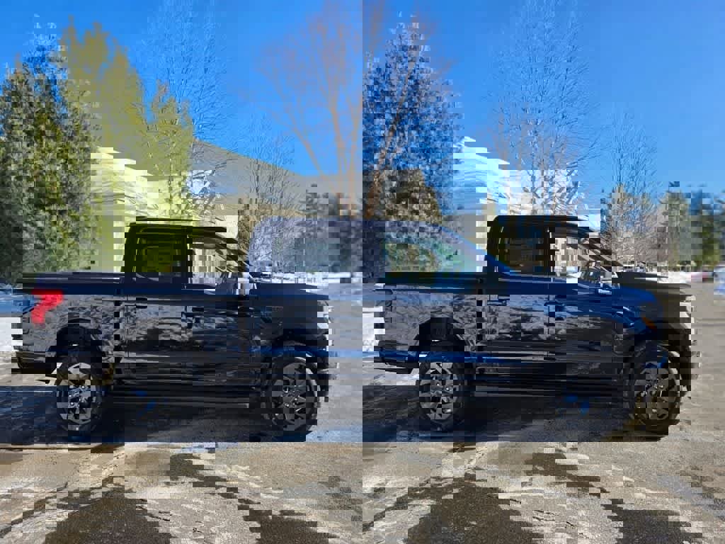 New 2025 Ford F150 Lightning Flash image 14