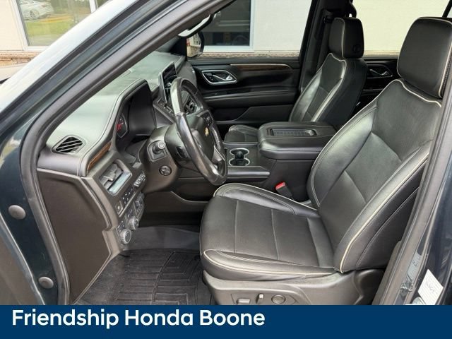 Used 2021 Chevrolet Tahoe Premier w/ Premium Package AWD/4WD image 16