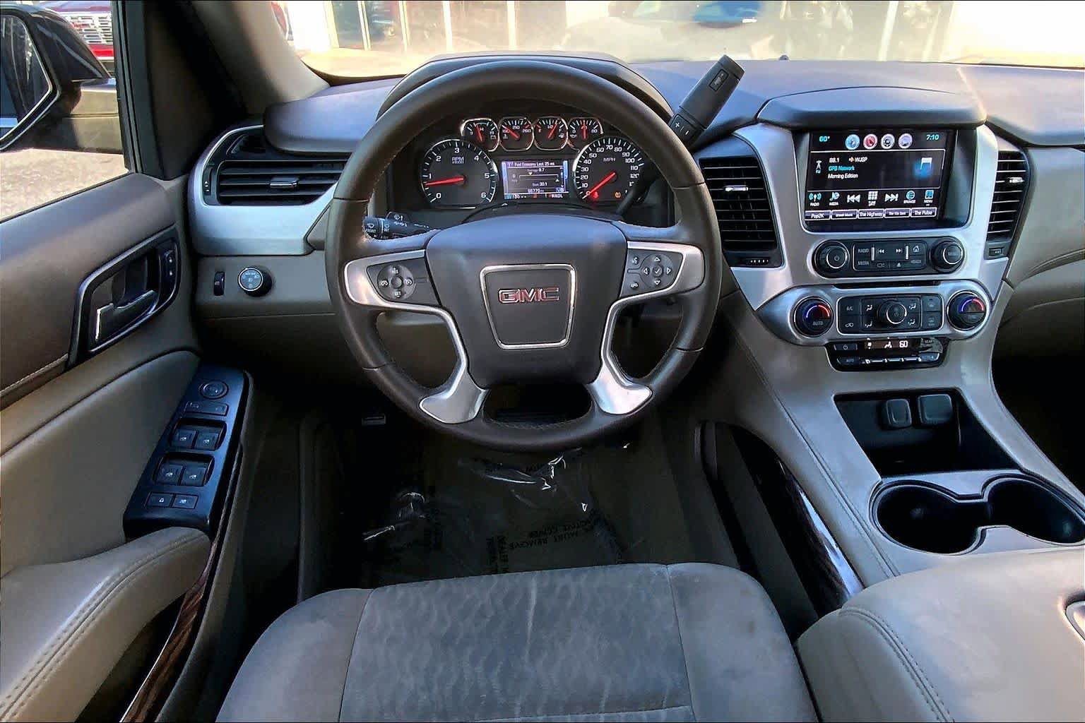 Used 2017 GMC Yukon SLE w/ SLE Value Package RWD image 6