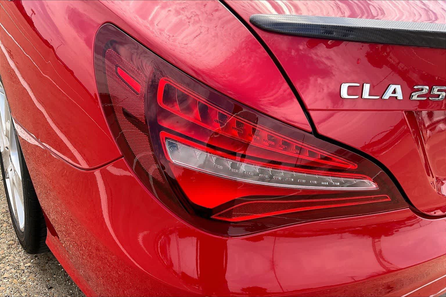 Used 2018 Mercedes-Benz CLA 250 image 30