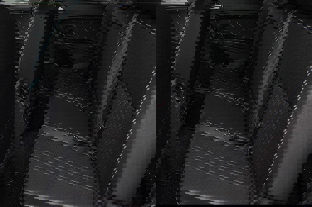 New 2024 Volkswagen Tiguan SE R-Line image 26