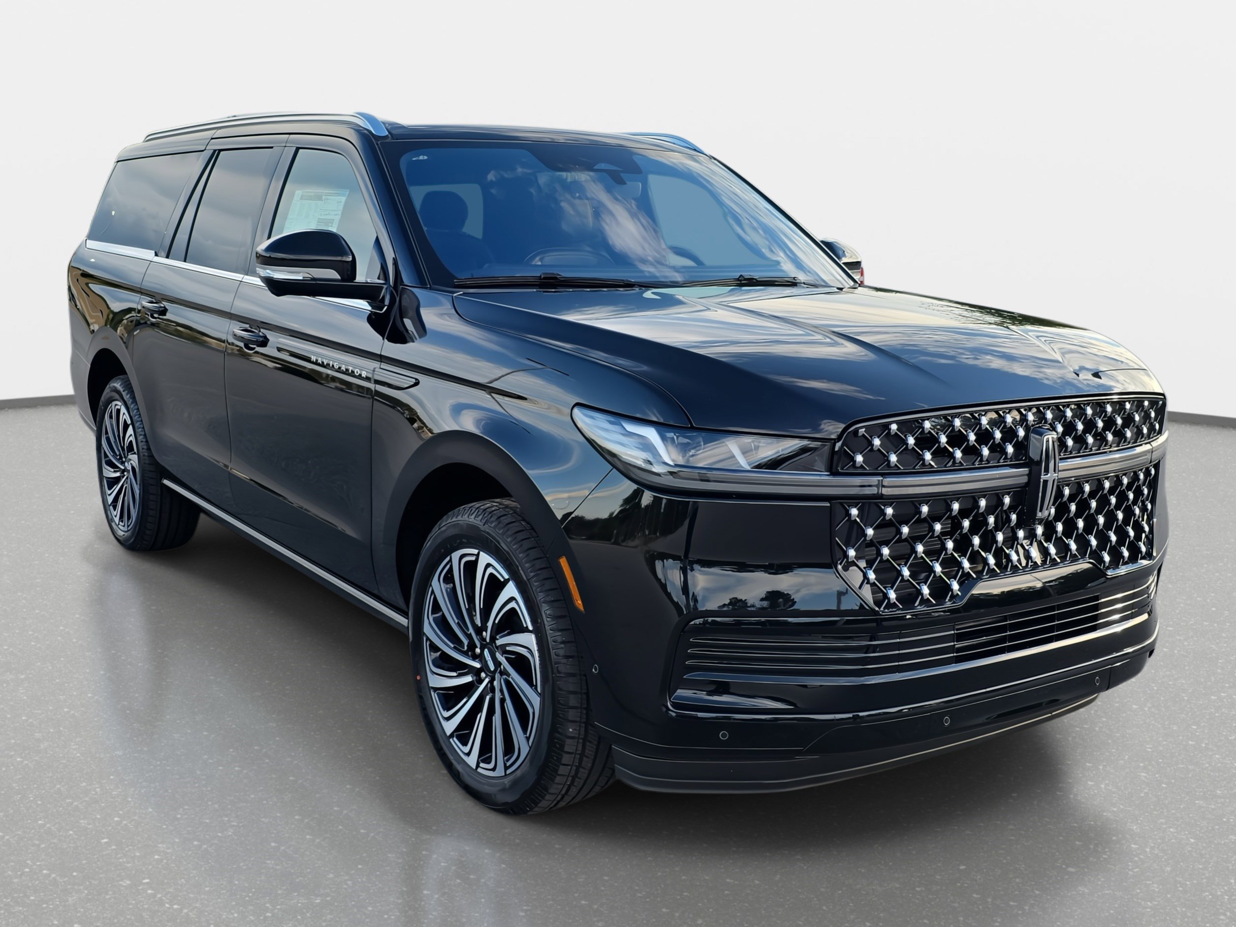 New 2025 Lincoln Navigator L Black Label image 3