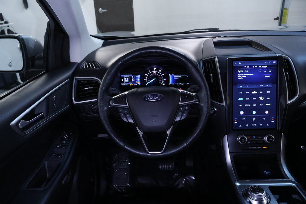 Used 2022 Ford Edge SEL w/ Convenience Package AWD/4WD image 17