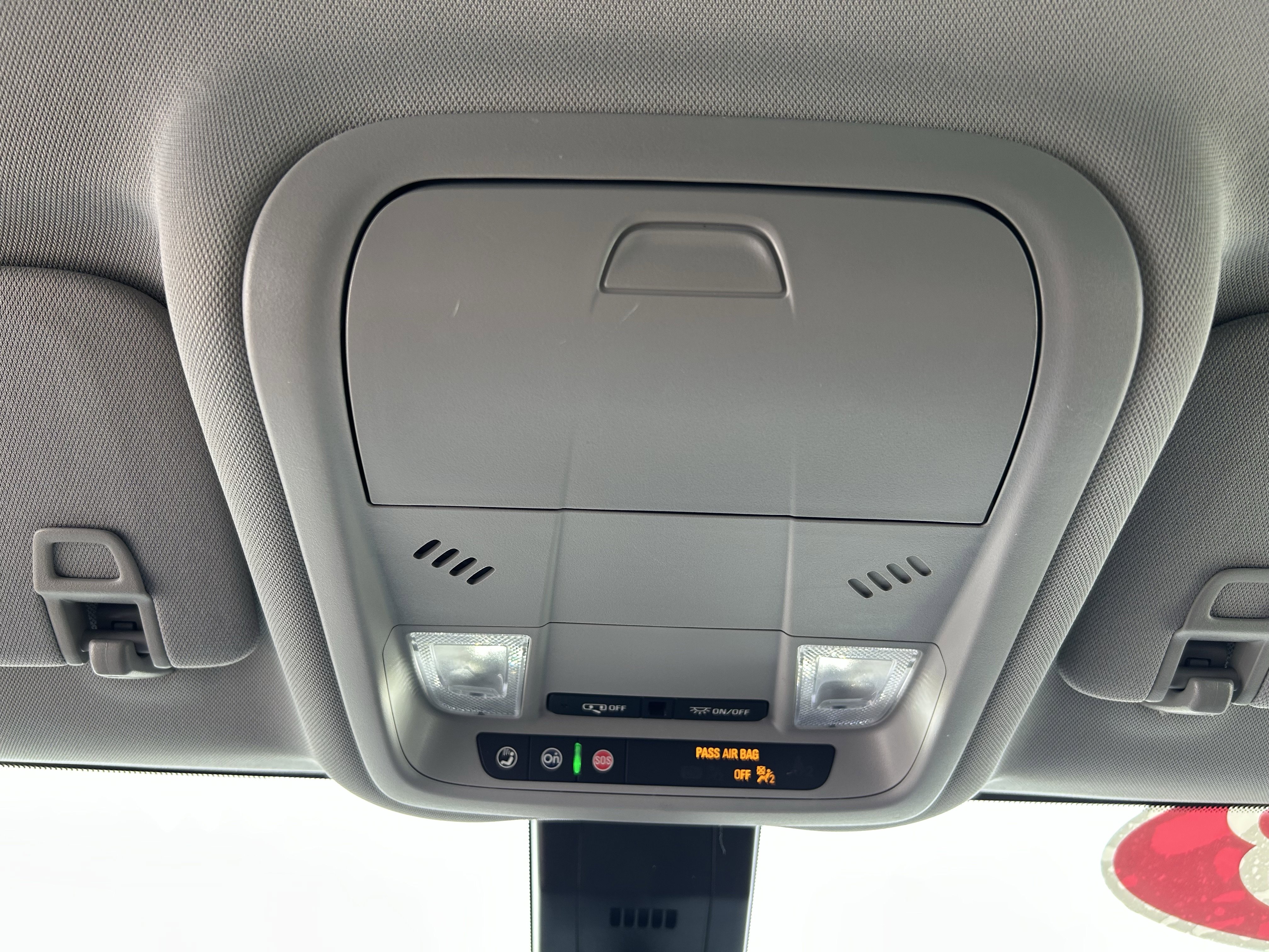 Used 2023 Chevrolet Equinox LT w/ Driver Convenience Package image 32