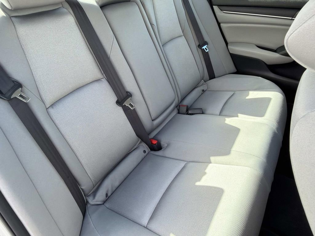 Used 2019 Honda Accord EX image 25