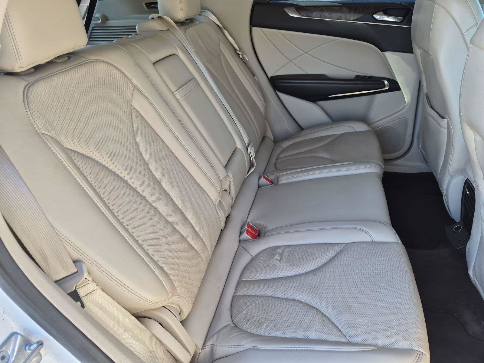 Used 2017 Lincoln MKC Reserve FWD image 16