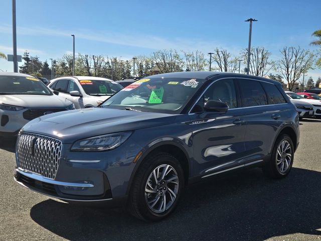 Used 2025 Lincoln Corsair FWD w/ Equipment Group 101A image 2
