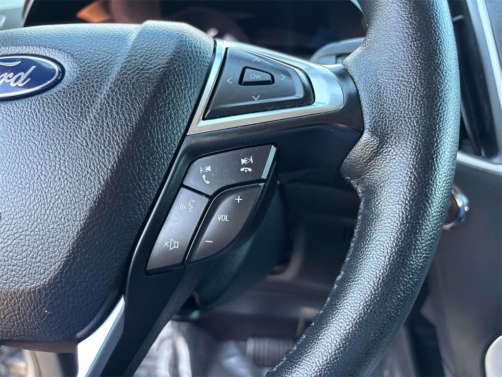 Used 2024 Ford Edge SEL image 19