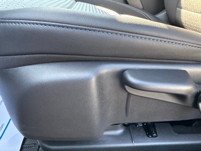 Used 2025 Chevrolet Trax LT w/ LT Convenience Package FWD image 10