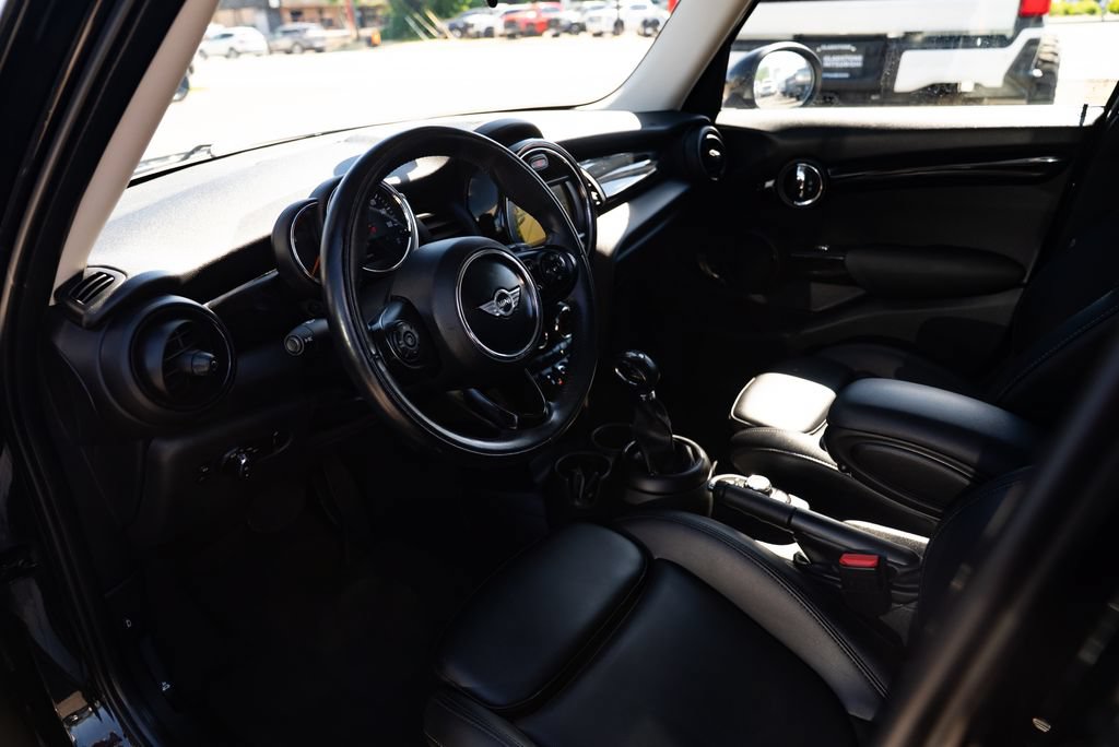Used 2018 MINI Cooper S FWD image 19
