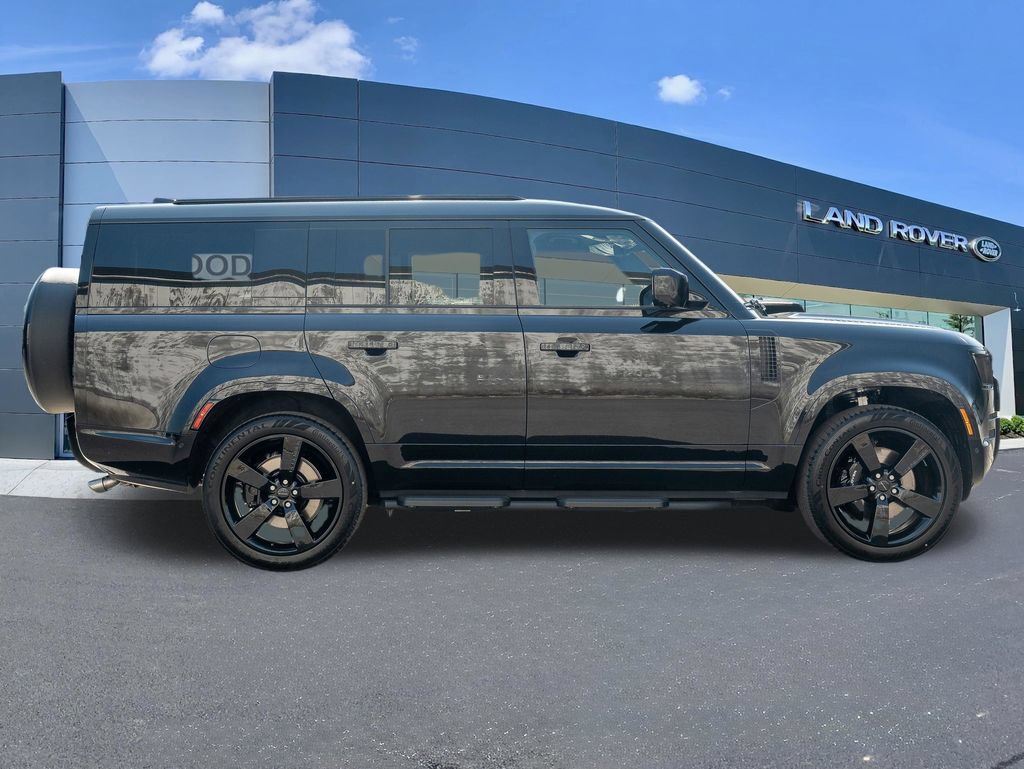 New 2026 Land Rover Defender 130 V8 AWD/4WD image 8
