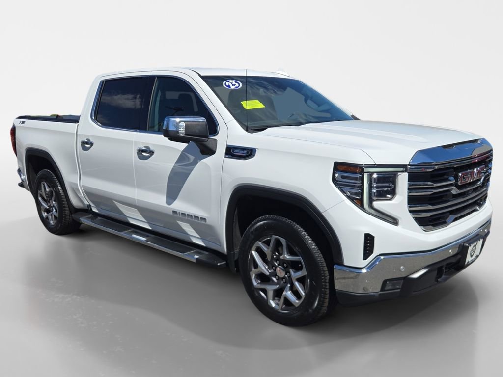 Used 2023 GMC Sierra 1500 SLT w/ SLT Premium Plus Package AWD/4WD image 3