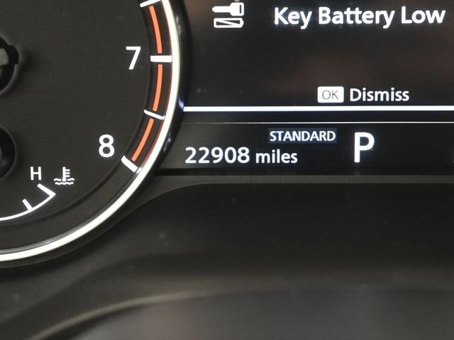 Used 2025 Nissan Rogue SV FWD image 15