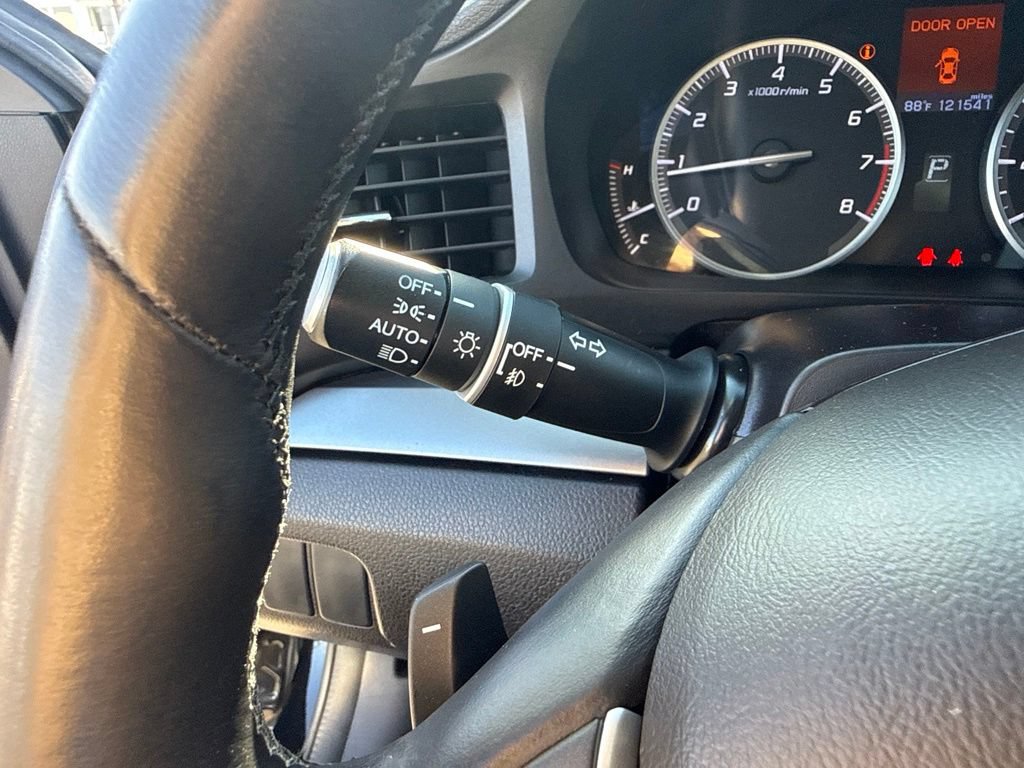 Used 2013 Acura ILX w/ Technology Package FWD image 23