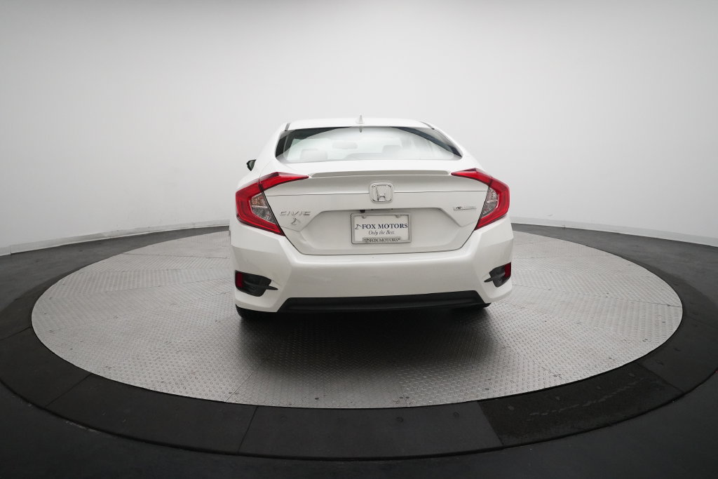 Certified 2018 Honda Civic Touring image 25