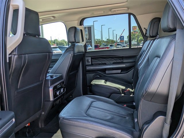 Used 2021 Ford Expedition Platinum image 13