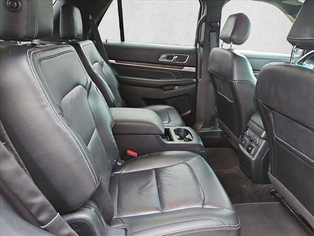 Used 2016 Ford Explorer Limited w/ Equipment Group 301A FWD image 17